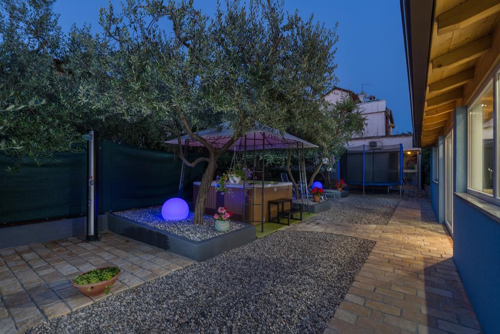 Villa Tina Poreč Eksteriør bilde