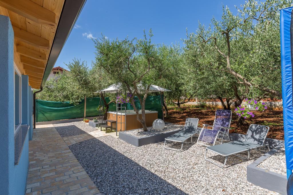 Villa Tina Poreč Eksteriør bilde